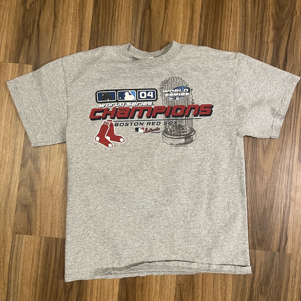 Vintage Boston Red Sox ‘04 World Series T-shirt Medium Y2K